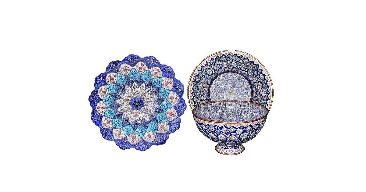 یکی از معروف ترین صنایع دستی اصفهان، مینا کاری است.