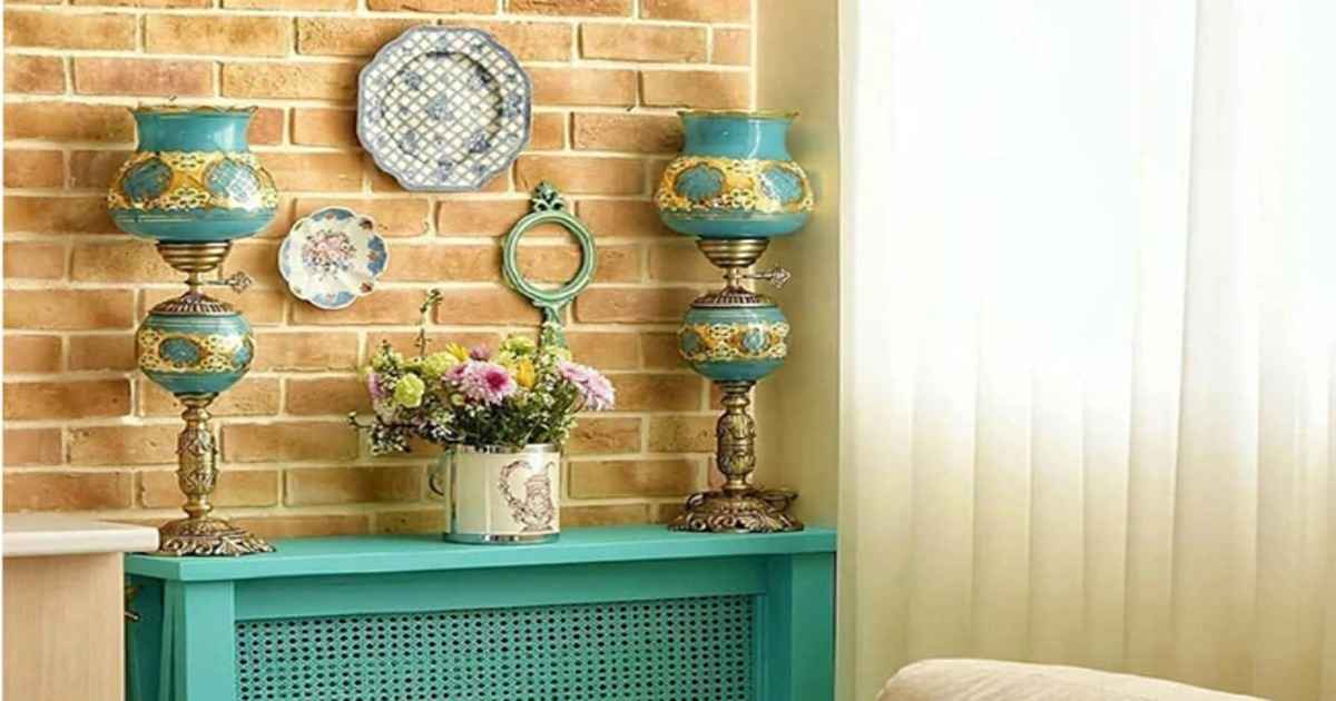یک ایده تزیین خانه سنتی، به کارگیری اشیای عتیقه است.