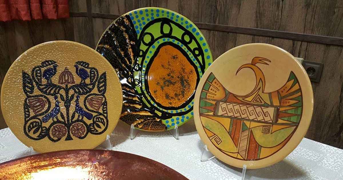 یکی دیگر از معروف ترین صنایع دستی اصفهان، سفال و سرامیک است.